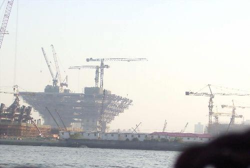 中国2010年上海世博会中国馆于2009年1月4日实现主体结构封顶。按计划，中国馆工程项目将于今年9月全部完工，并于当月30日交付布展。