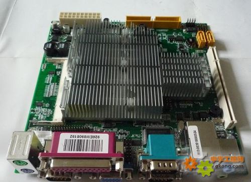 MINI-ITX ����